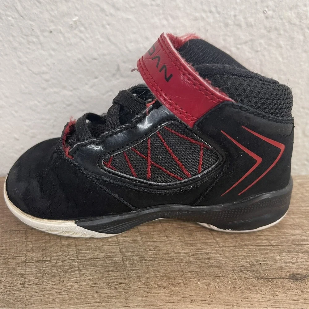 Jordan‎ Nike Air Shoes Toddler 6C Red Black Bred Flight the Power Sneakers